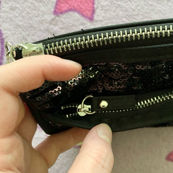 Victoria’s Secret Sequin Clutch - Picture 4 of 6